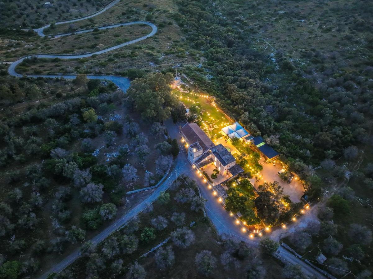 Badia Del Casale Acomodação com café da manhã Ugento Exterior foto